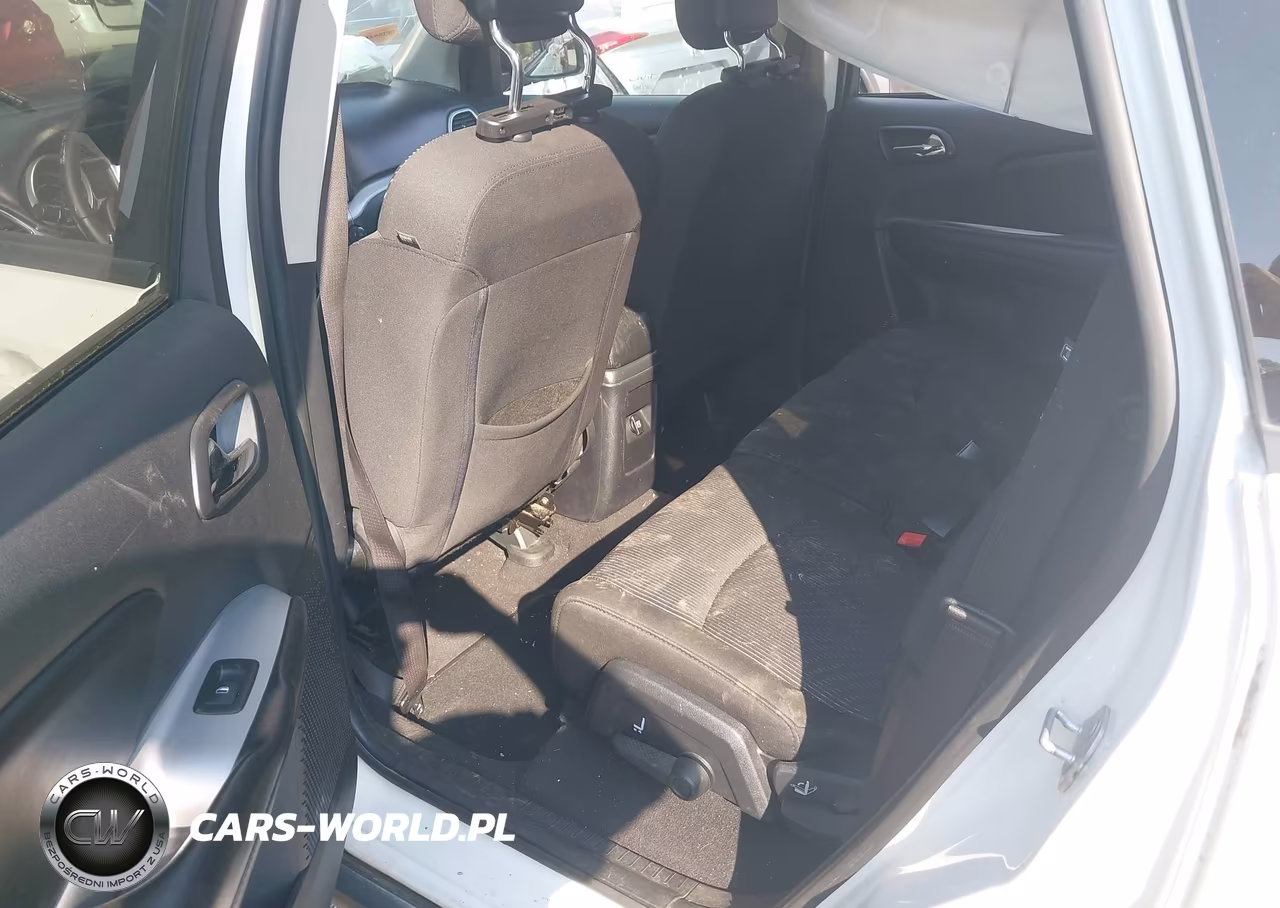 2018 Dodge Journey Se VIN:3C4PDCAB5JT183064 - 8