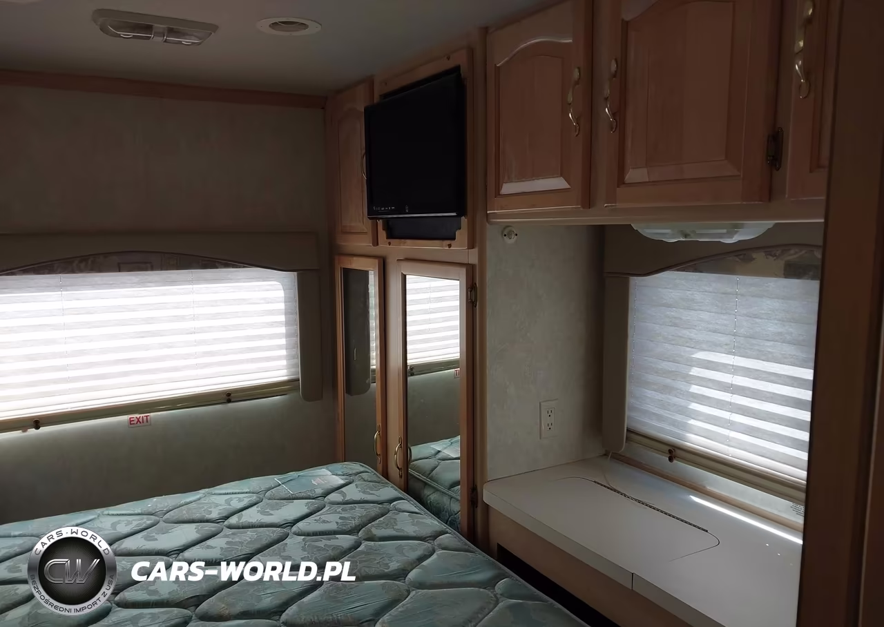 2002 Workhorse Custom Chassis Motorhome Chassis W22 VIN:5B4MP67G623350551 - 12