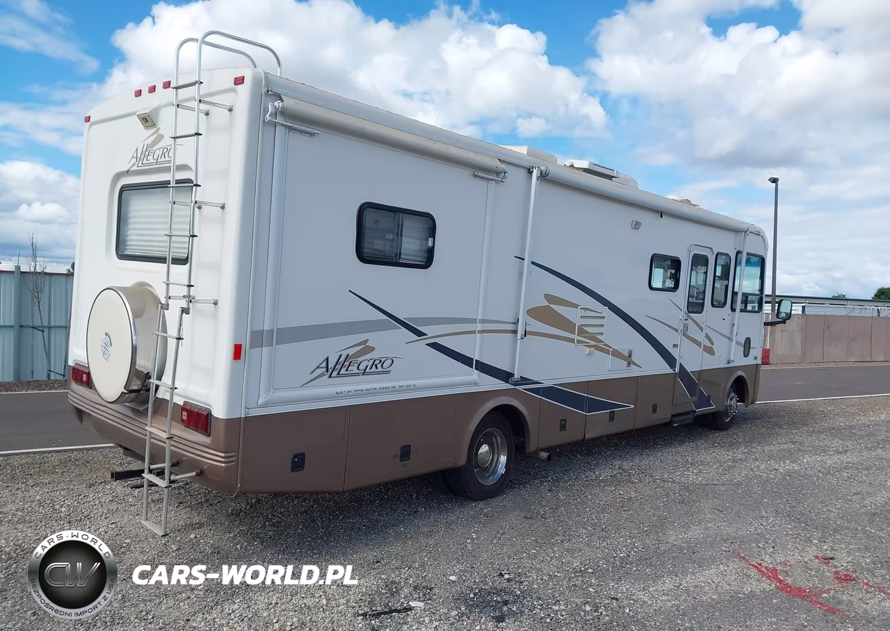 2002 Workhorse Custom Chassis Motorhome Chassis W22 VIN:5B4MP67G623350551 - 4