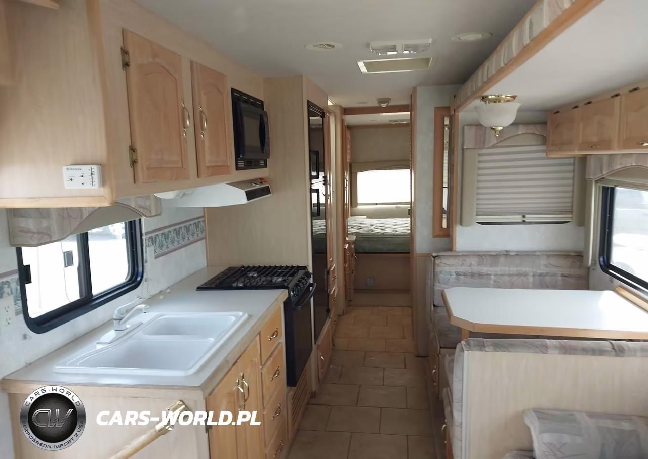 2002 Workhorse Custom Chassis Motorhome Chassis W22 VIN:5B4MP67G623350551 - 8