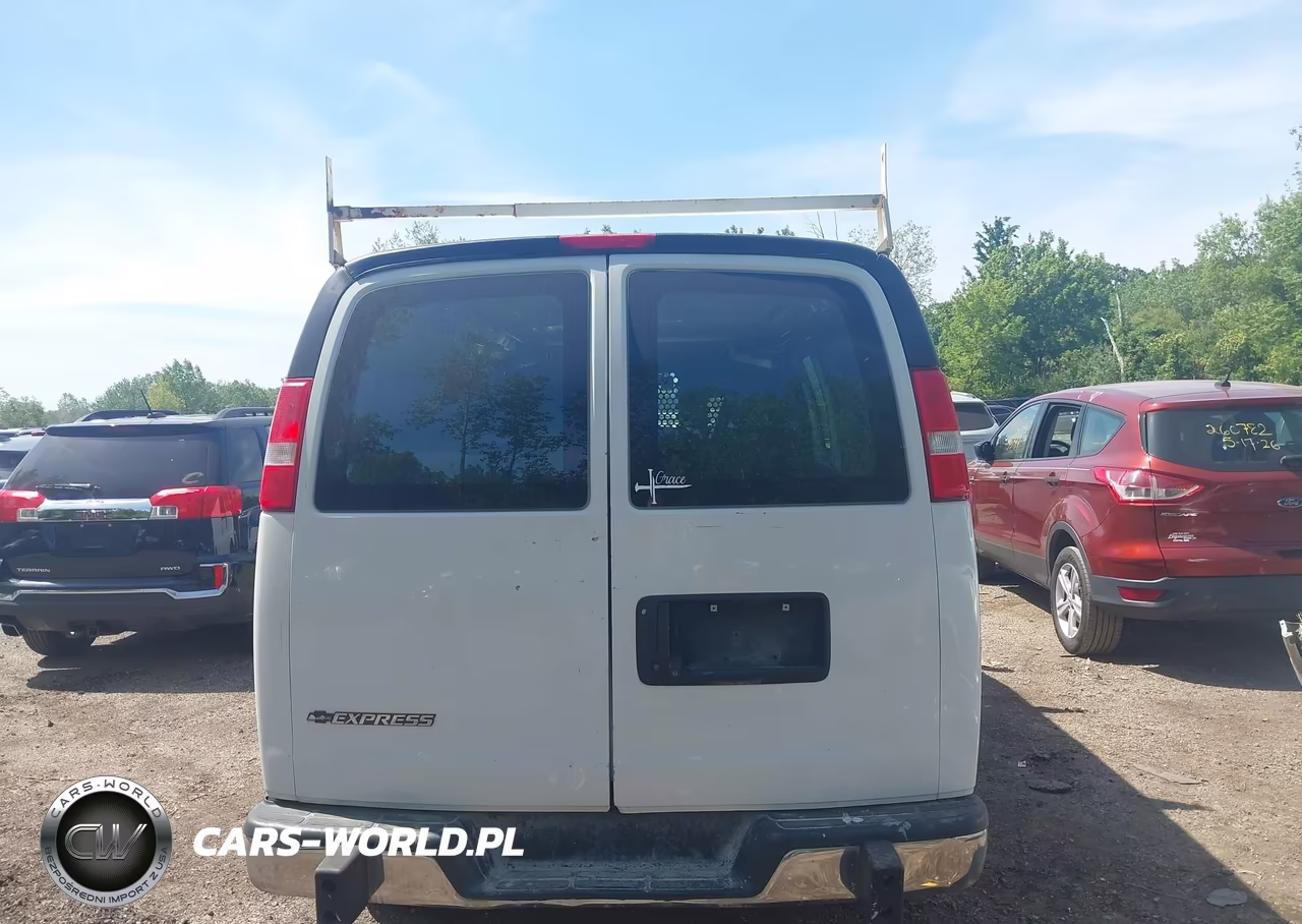 2019 Chevrolet Express 2500 Work Van VIN:1GCWGAFG0K1307259 - 16