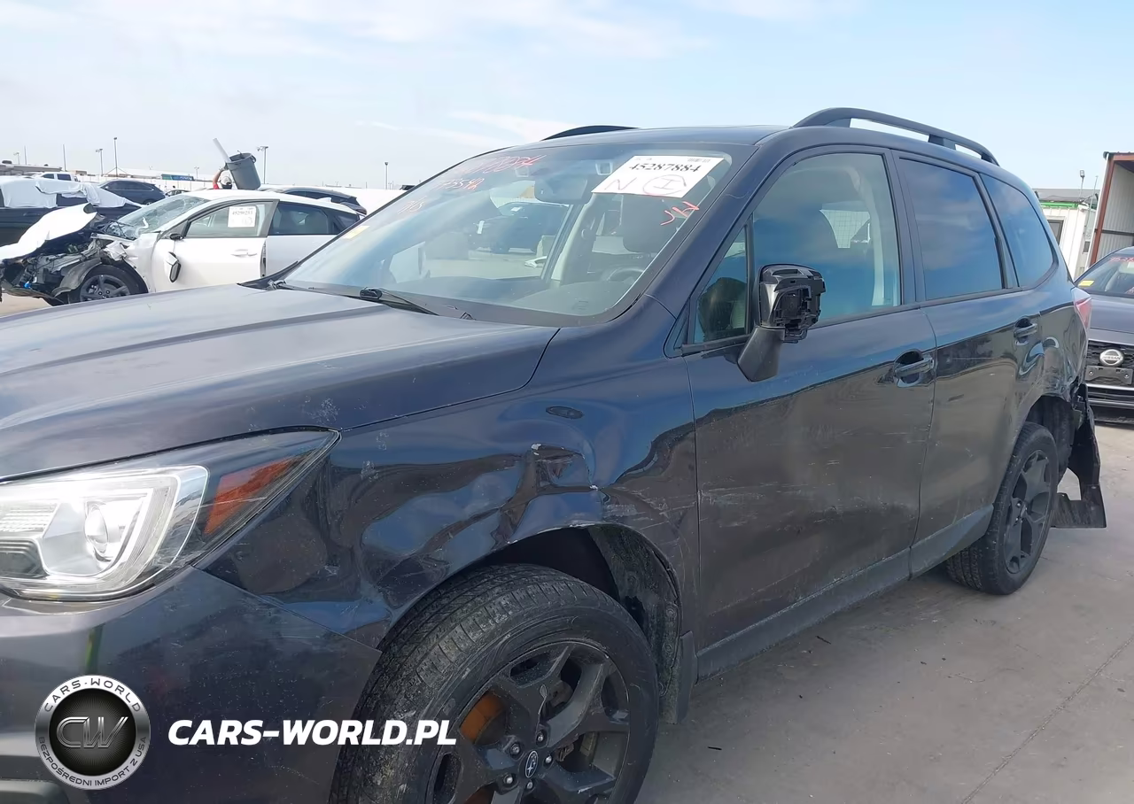 2018 Subaru Forester 2.5I Premium VIN:JF2SJAGC3JH581221 - 17