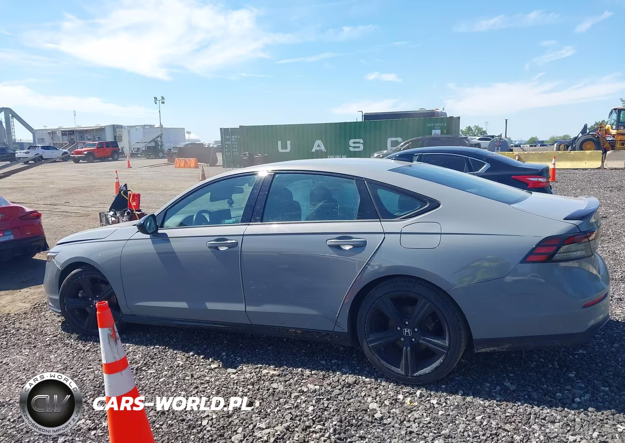 2023 Honda Accord Hybrid Sport-L VIN:1HGCY2F70PA025900 - 14