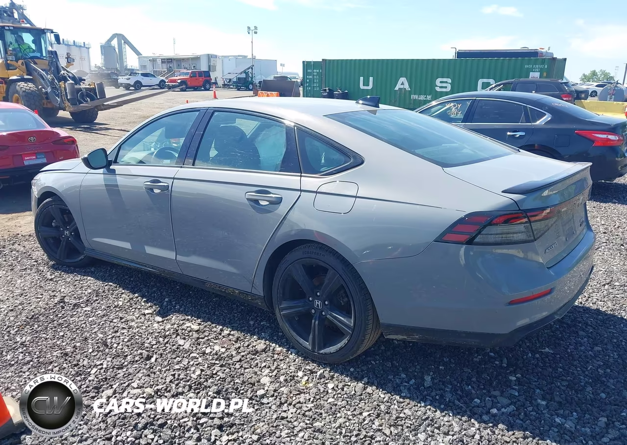2023 Honda Accord Hybrid Sport-L VIN:1HGCY2F70PA025900 - 3