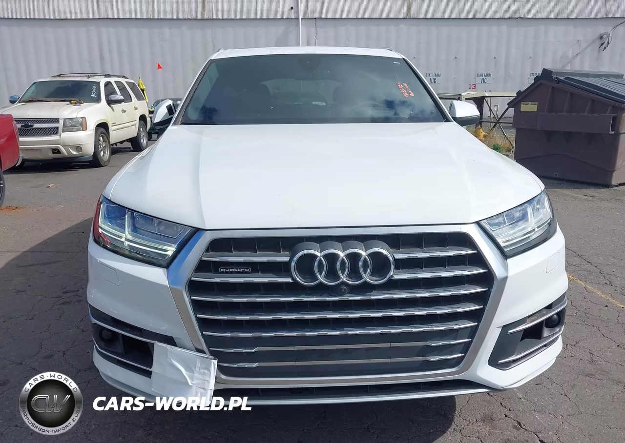 2017 Audi Q7 3.0T Premium VIN:WA1VABF72HD047869 - 6