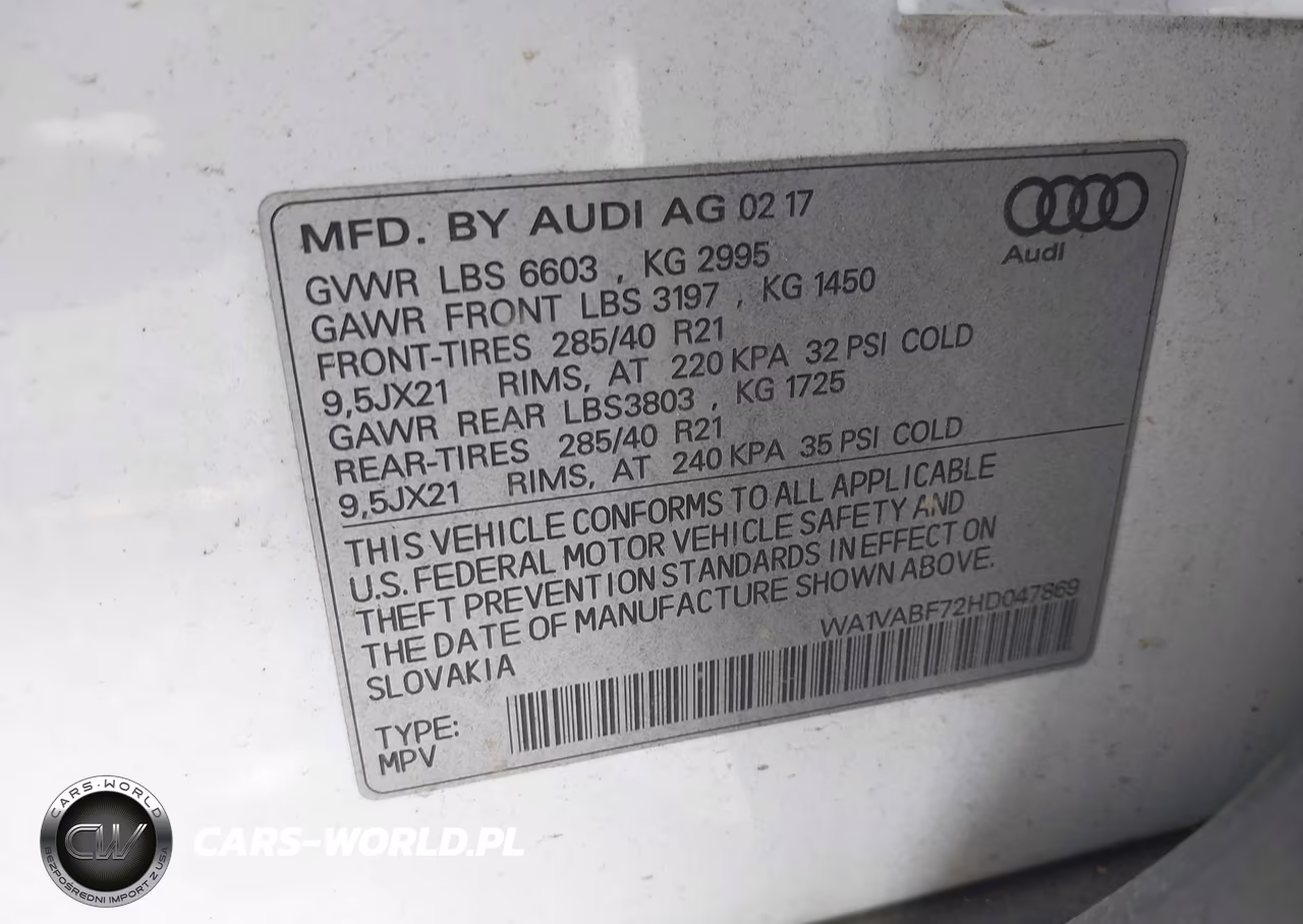 2017 Audi Q7 3.0T Premium VIN:WA1VABF72HD047869 - 9