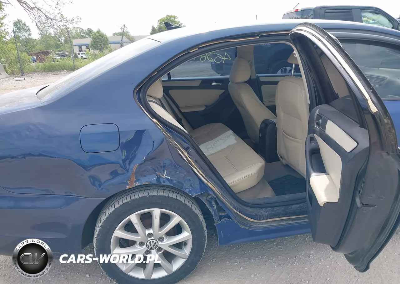 2011 Volkswagen Jetta Sedan VIN:3VWDX7AJ0BM021456 - 8