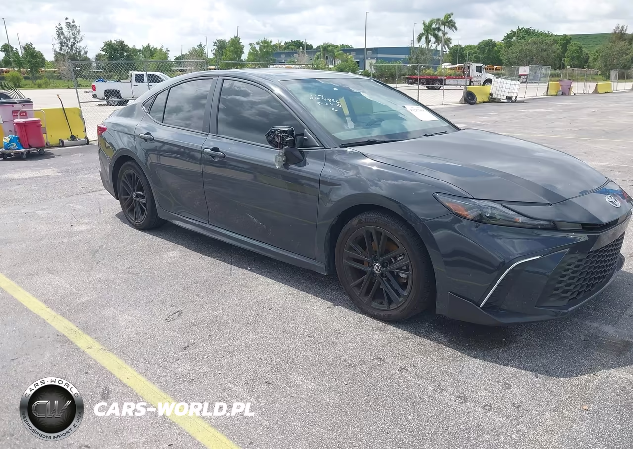 2025 Toyota Camry Se – zdjęcie 1 z 17