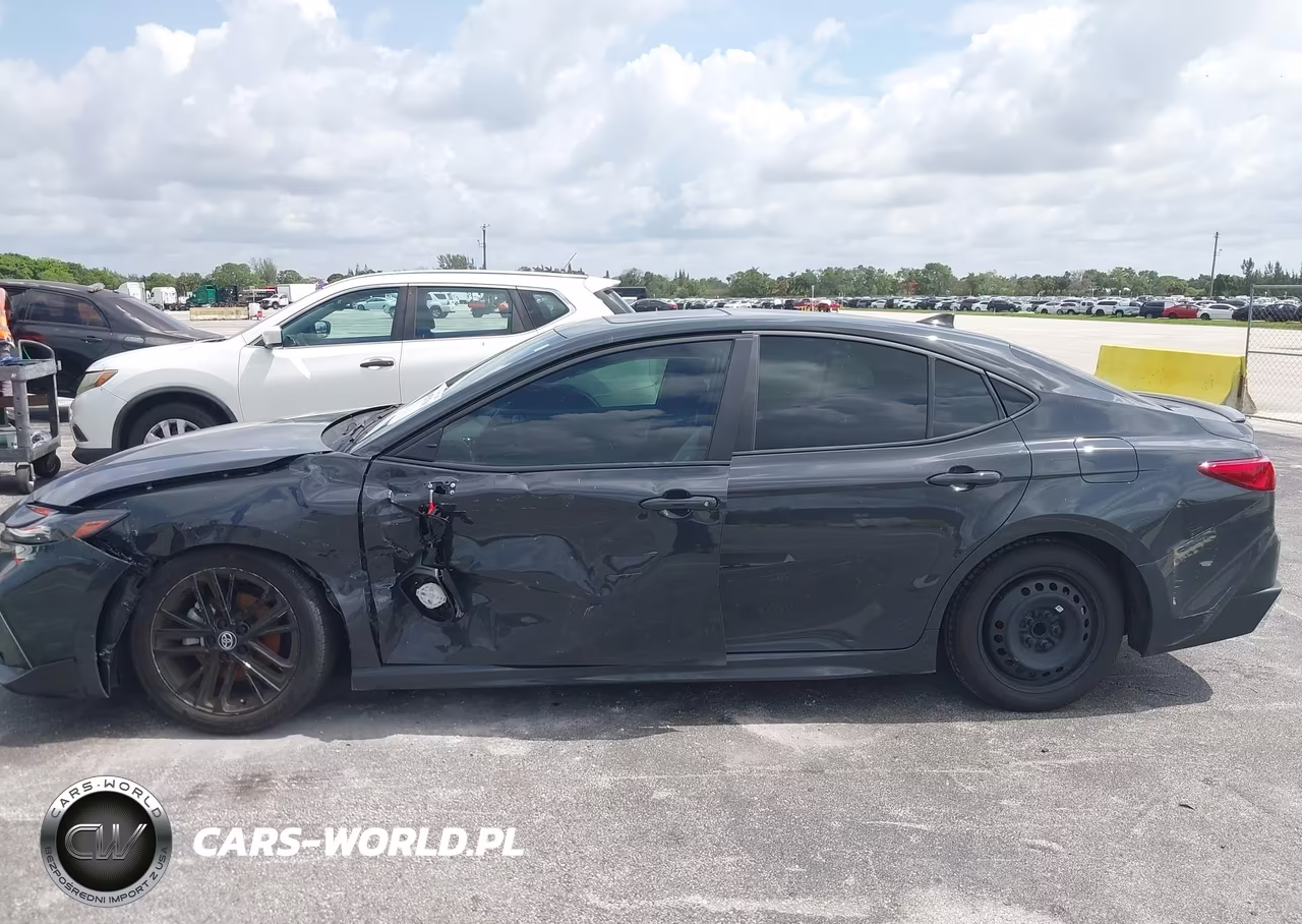 2025 Toyota Camry Se VIN:4T1DAACK1SU184826 - 15