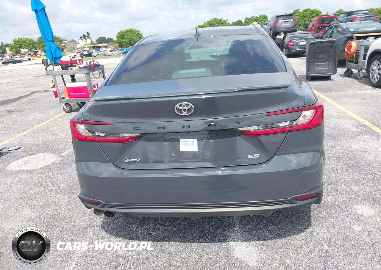 2025 Toyota Camry Se VIN:4T1DAACK1SU184826 - 17