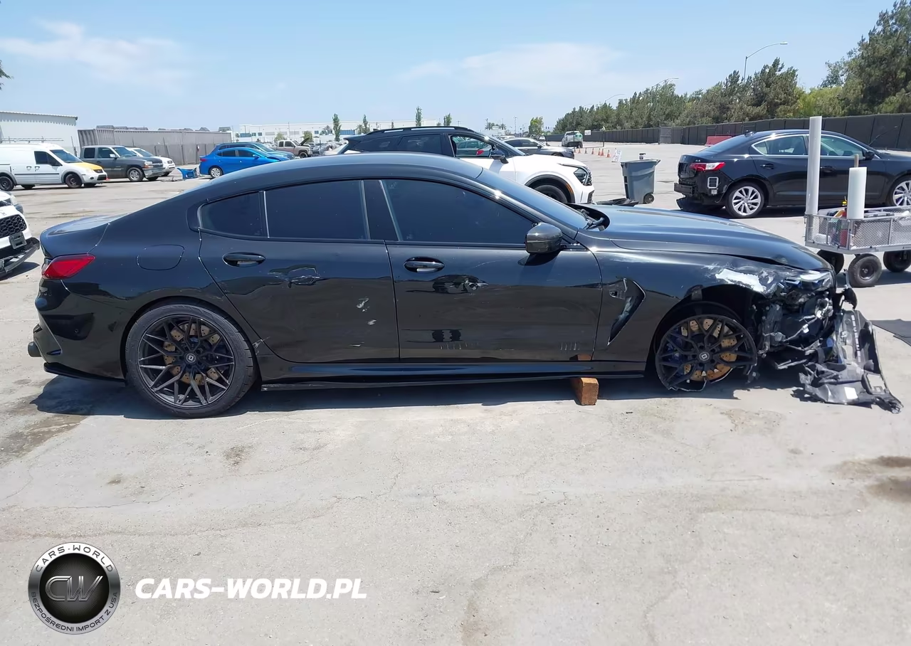 2022 BMW M8 Gran Coupe Competition VIN:WBSGV0C0XNCH63317 - 18