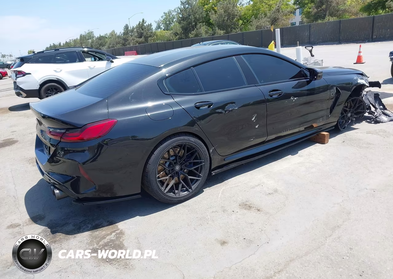 2022 BMW M8 Gran Coupe Competition VIN:WBSGV0C0XNCH63317 - 4