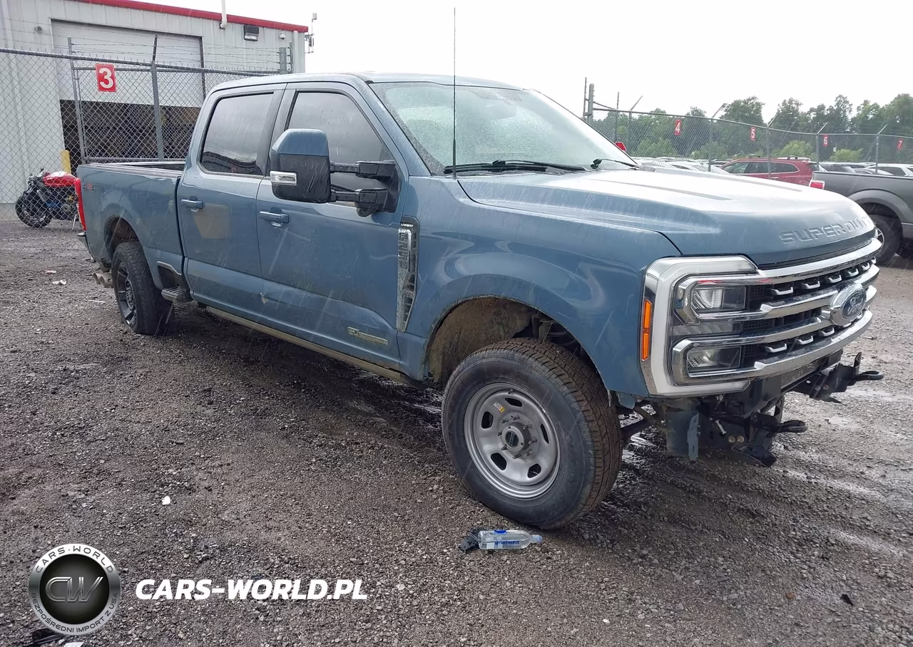 2023 Ford F-250 Lariat – zdjęcie 1 z 15