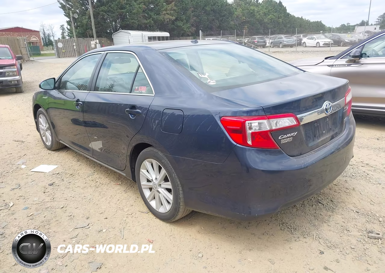 2014 Toyota Camry Hybrid Xle VIN:4T1BD1FK7EU121079 - 3