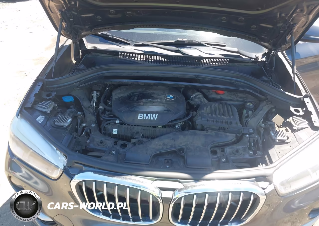 2018 BMW X1 xDrive28I VIN:WBXHT3C33J5L24200 - 10