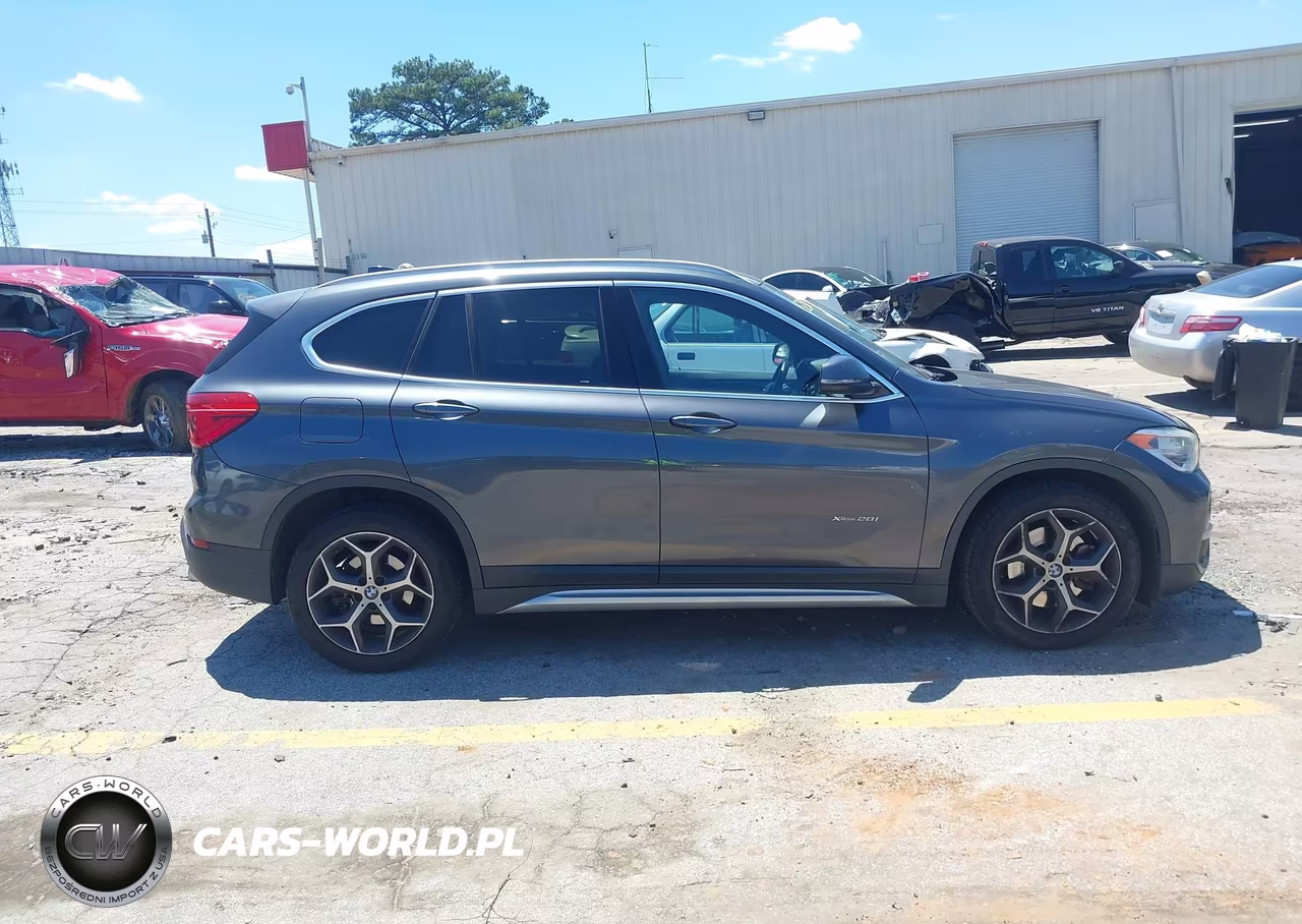 2018 BMW X1 xDrive28I VIN:WBXHT3C33J5L24200 - 13