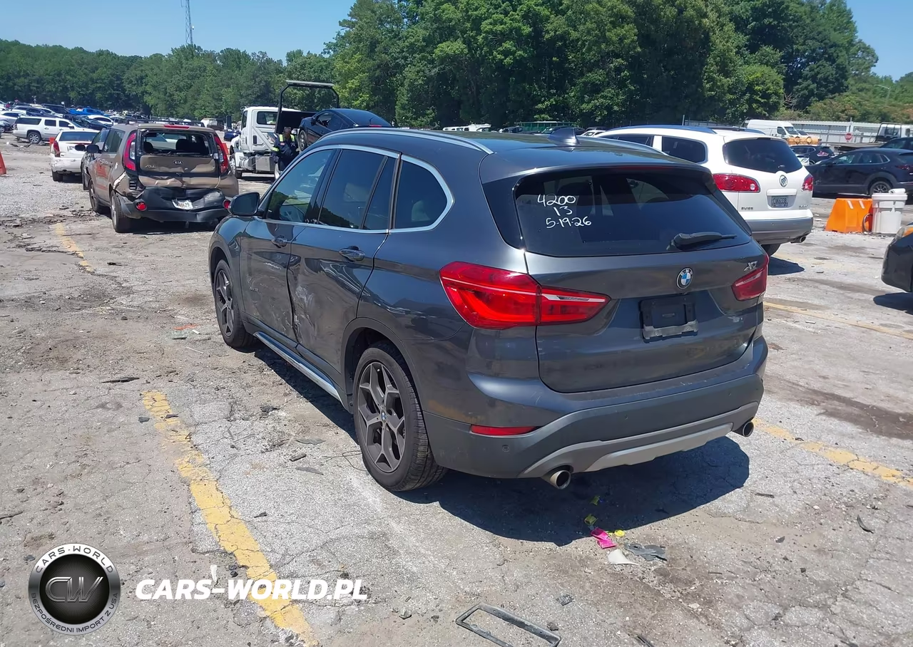 2018 BMW X1 xDrive28I VIN:WBXHT3C33J5L24200 - 3