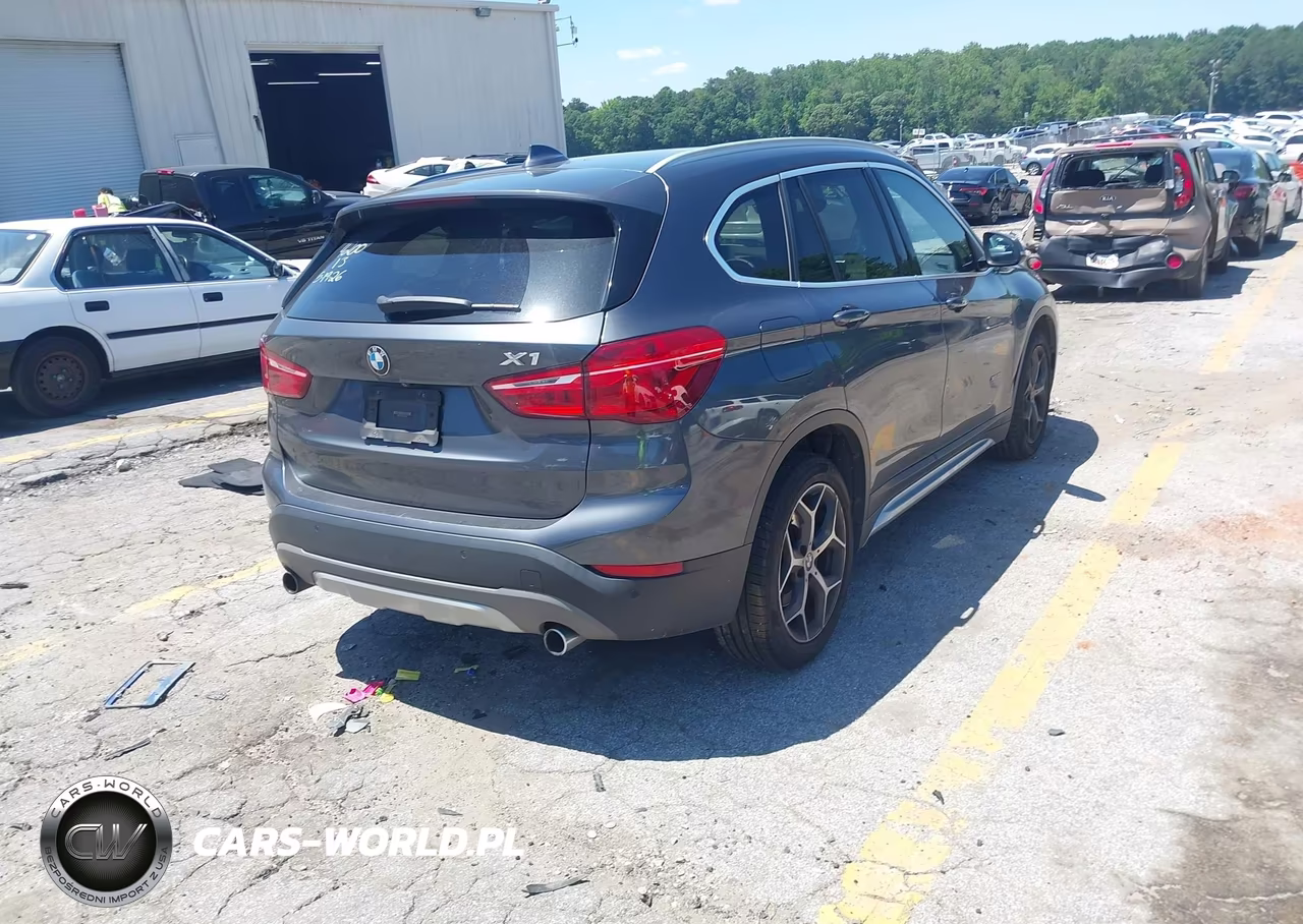 2018 BMW X1 xDrive28I VIN:WBXHT3C33J5L24200 - 4
