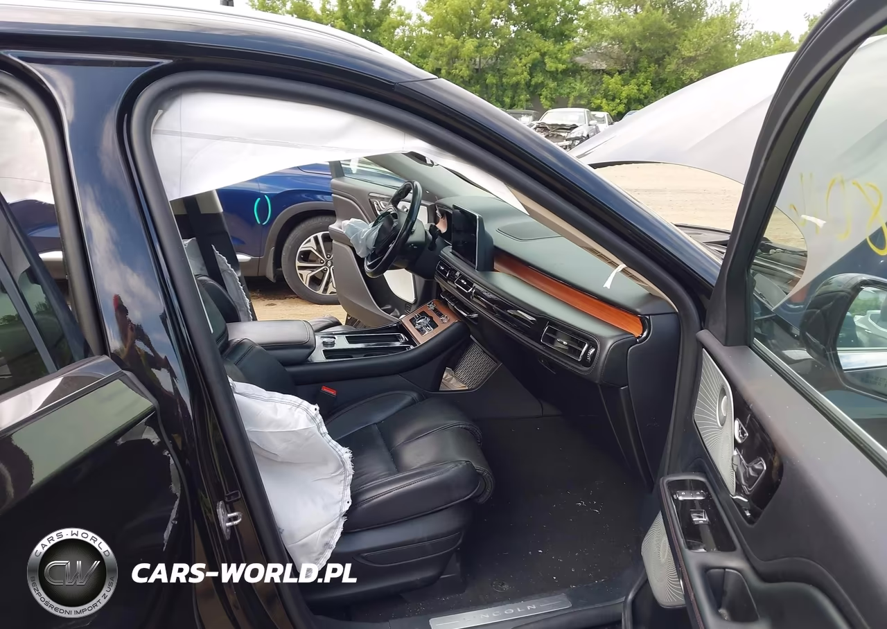 2020 Lincoln Aviator Reserve VIN:5LM5J7XC8LGL02720 - 5