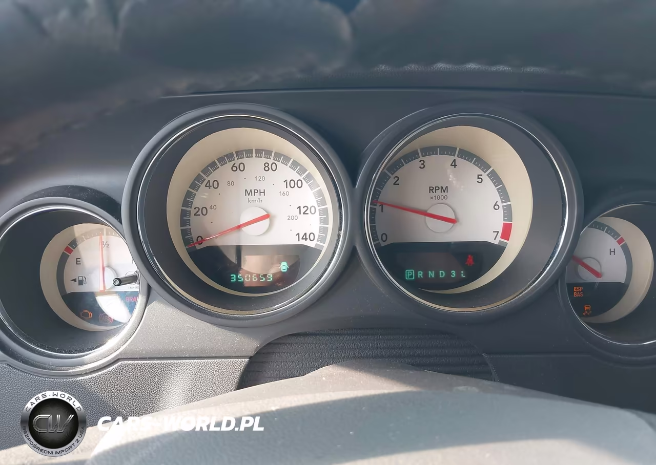 2009 Dodge Challenger Se VIN:2B3LJ44V99H621089 - 7
