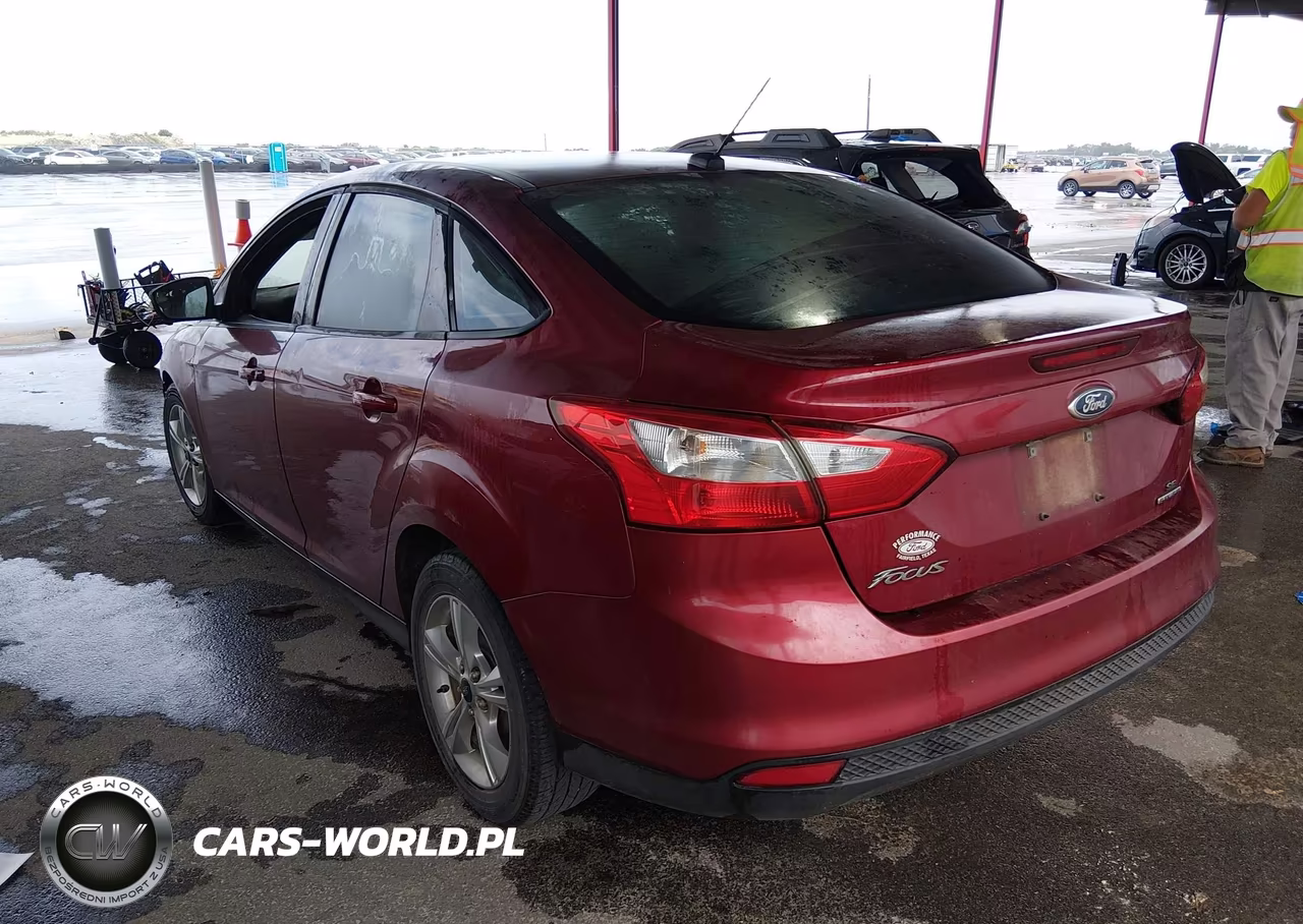 2013 Ford Focus Se VIN:1FADP3F24DL144166 - 3