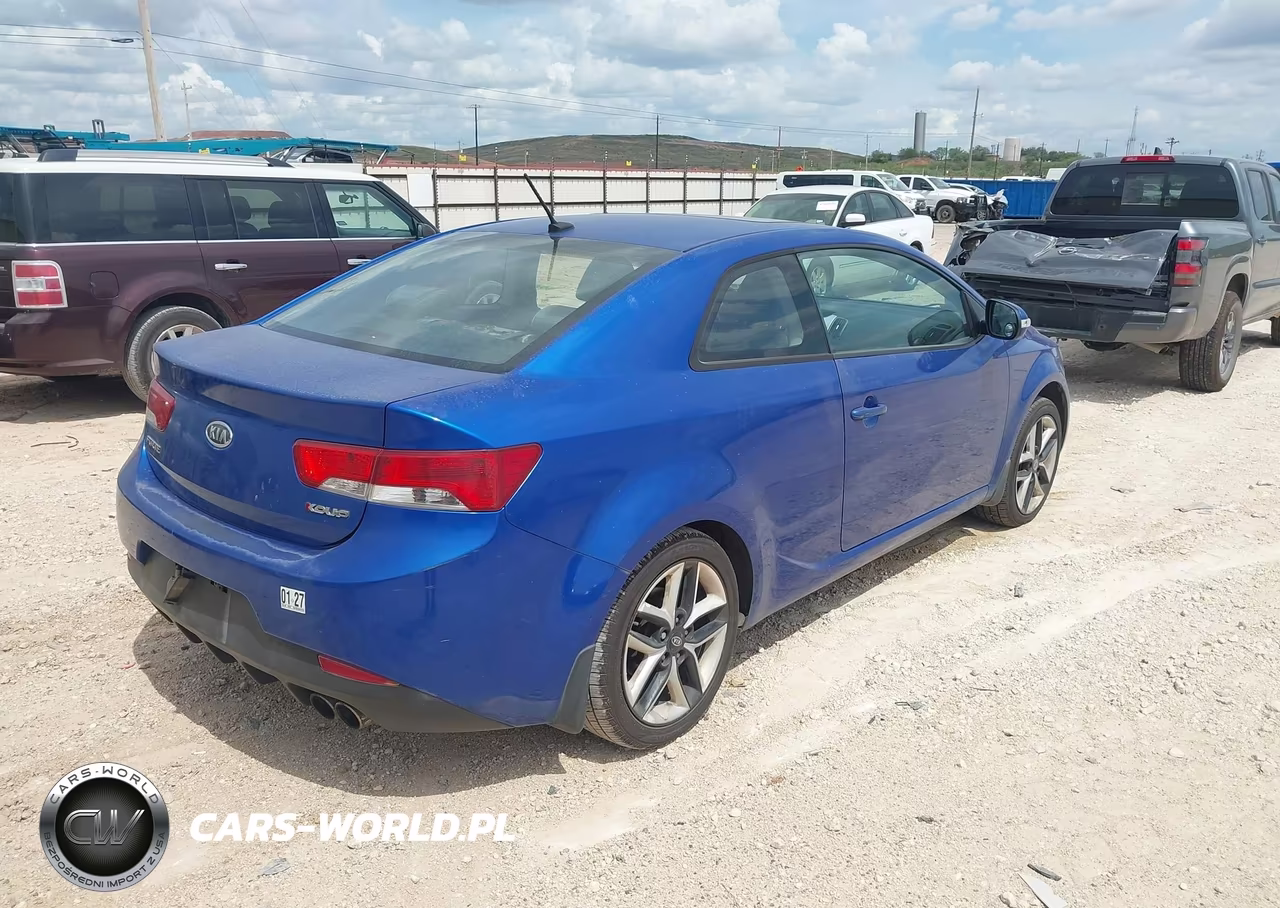 2010 Kia Forte Koup Sx VIN:KNAFW6A30A5307206 - 4