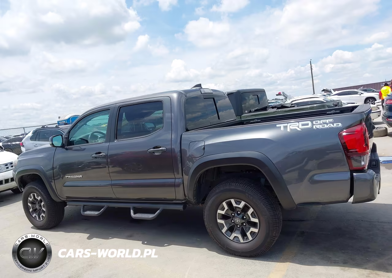 2018 Toyota Tacoma Trd Off Road VIN:3TMAZ5CN6JM071555 - 15