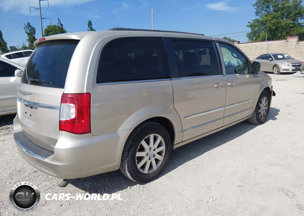 2013 Chrysler Town & Country Touring VIN:2C4RC1BG5DR631062 - 4