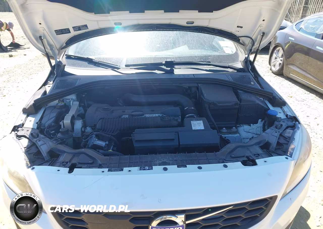 2016 Volvo V60 Cross Country T5 VIN:YV4612HK5G1010470 - 10