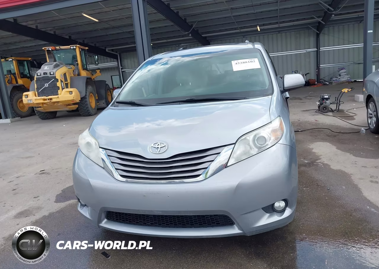 2017 Toyota Sienna Xle Premium 8 Passenger VIN:5TDYZ3DCXHS854792 - 12