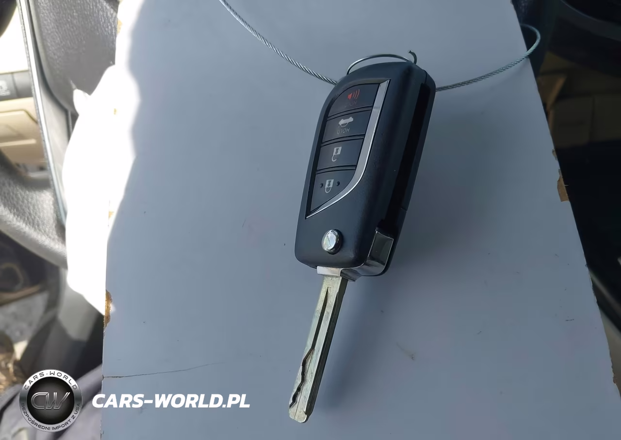 2019 Toyota Camry Le VIN:4T1B11HK6KU699899 - 11