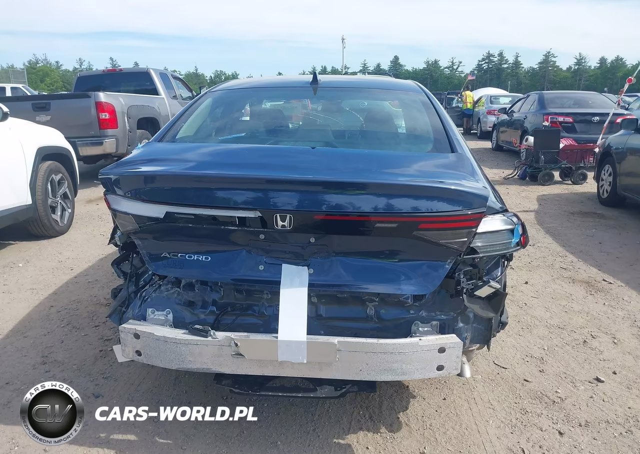 2025 Honda Accord Se VIN:1HGCY1F45SA008227 - 17