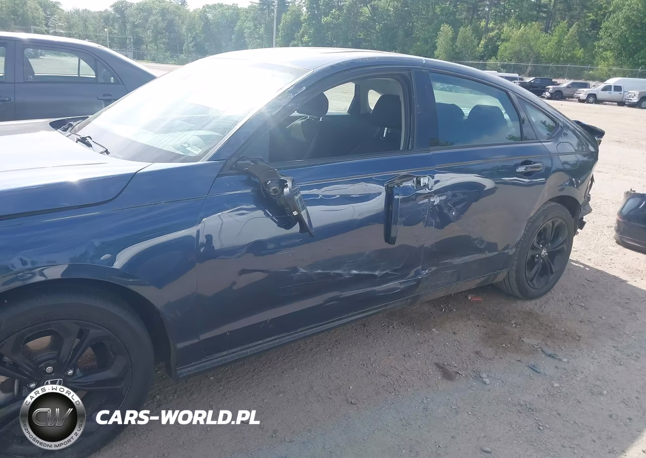 2025 Honda Accord Se VIN:1HGCY1F45SA008227 - 18