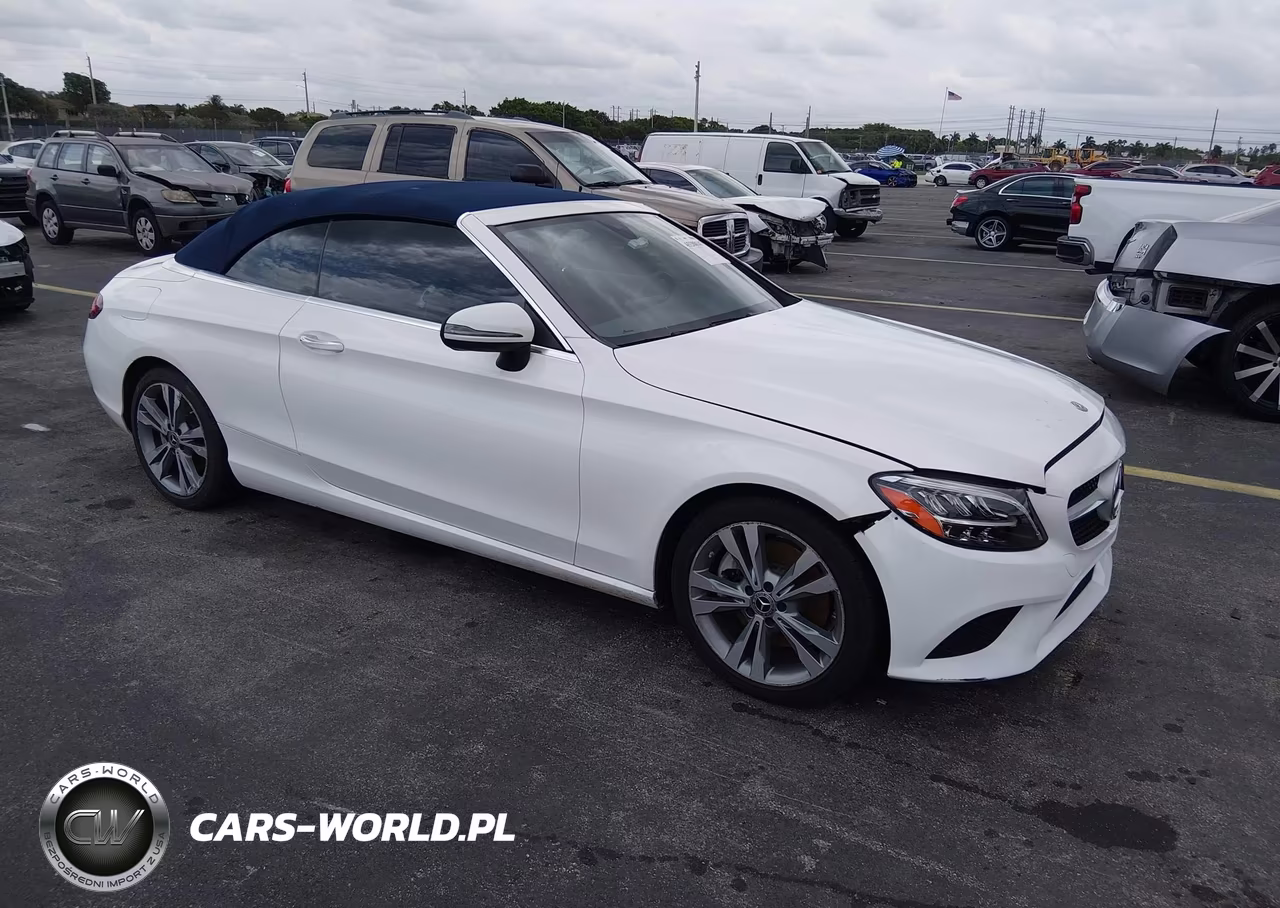 2020 Mercedes-Benz C 300