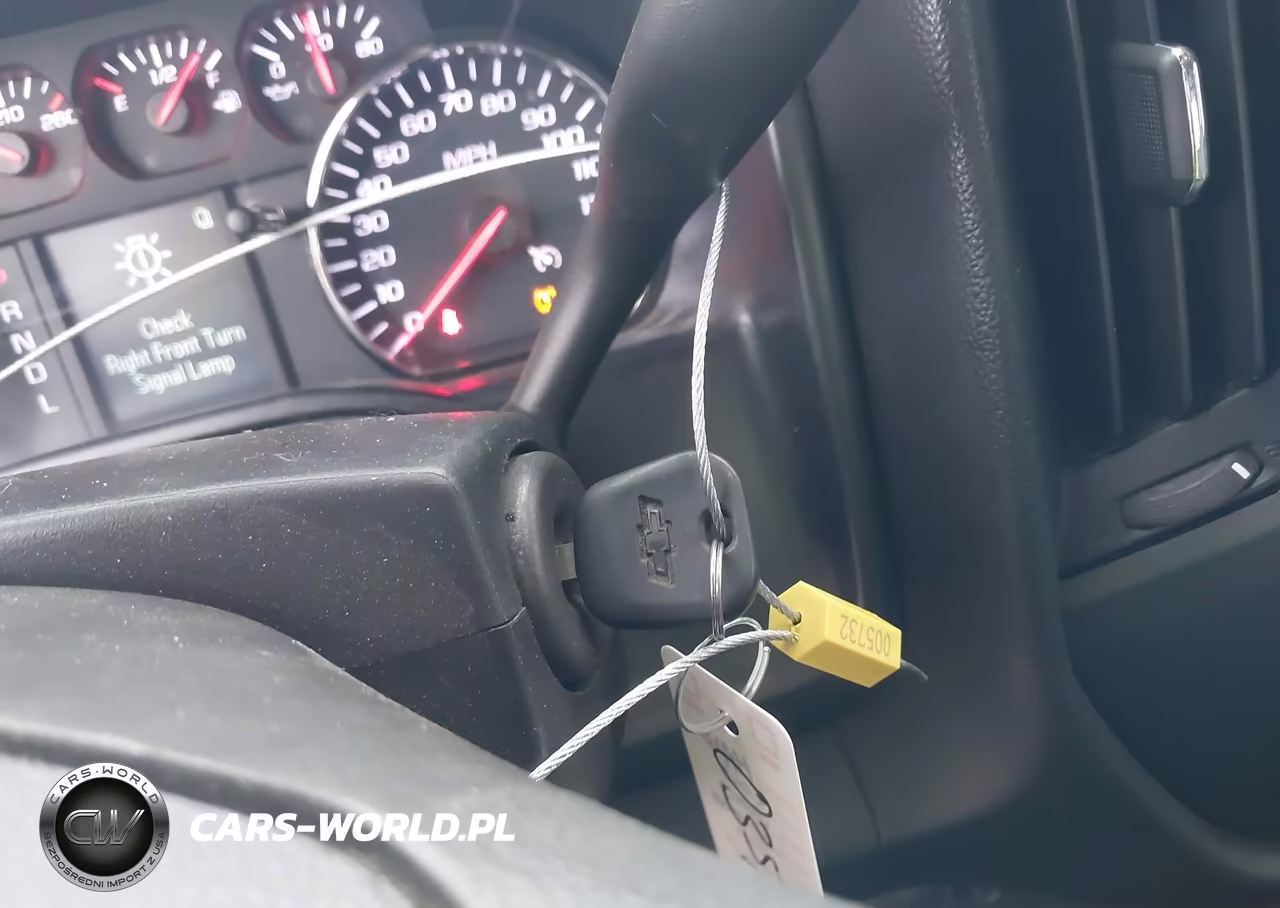 2018 Chevrolet Silverado 1500 Custom VIN:3GCPCPEC5JG440357 - 11