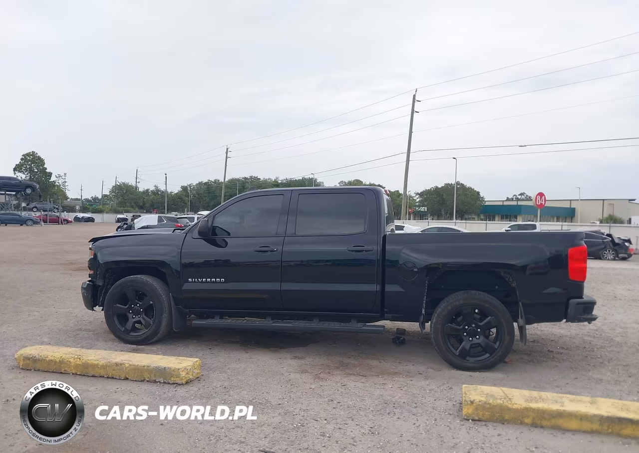 2018 Chevrolet Silverado 1500 Custom VIN:3GCPCPEC5JG440357 - 14