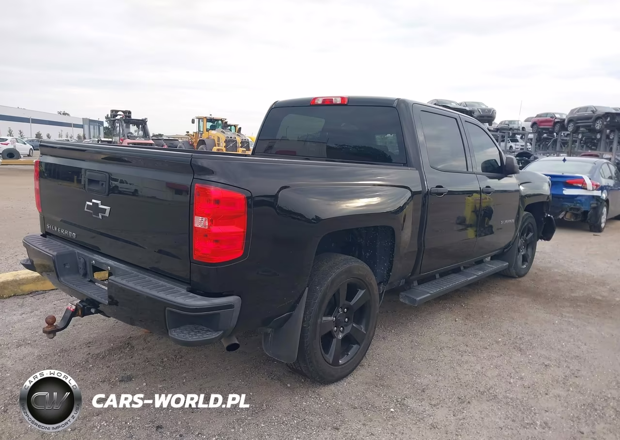 2018 Chevrolet Silverado 1500 Custom VIN:3GCPCPEC5JG440357 - 4