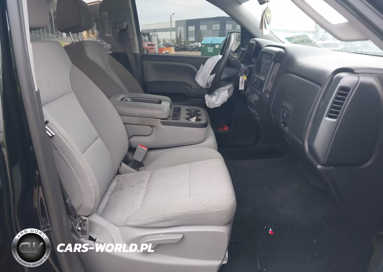 2018 Chevrolet Silverado 1500 Custom VIN:3GCPCPEC5JG440357 - 5