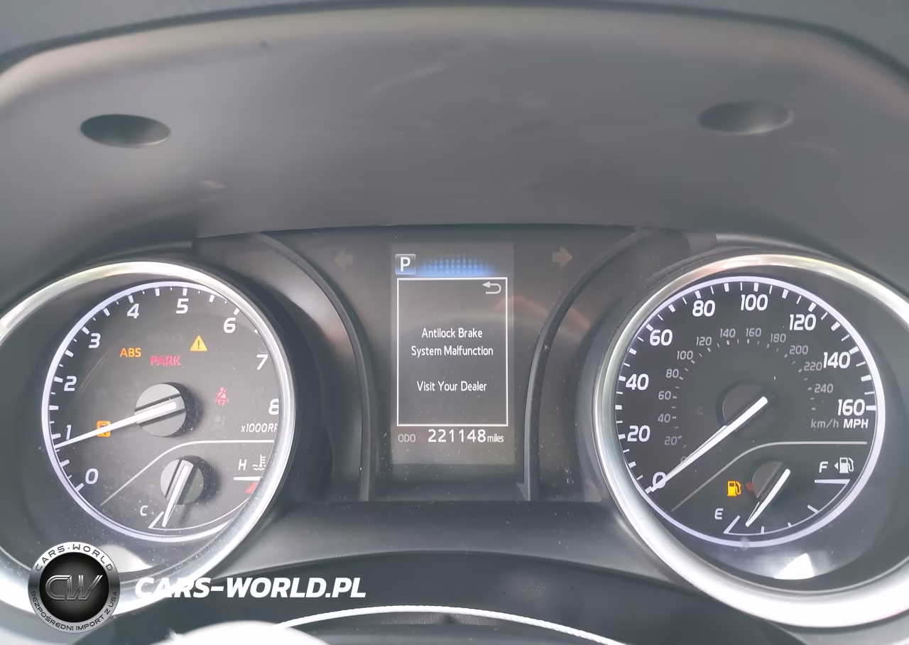 2018 Toyota Camry Le VIN:4T1B11HK9JU032081 - 7