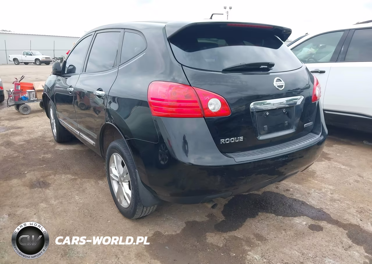 2013 Nissan Rogue S VIN:JN8AS5MT2DW555104 - 3