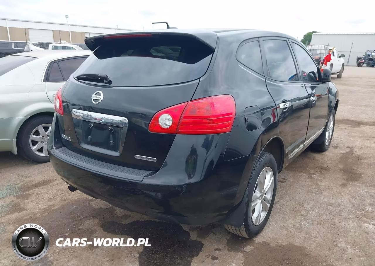 2013 Nissan Rogue S VIN:JN8AS5MT2DW555104 - 4