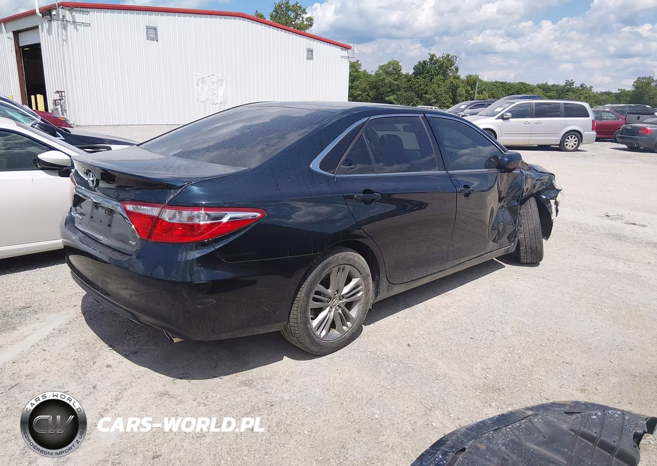 2016 Toyota Camry Se VIN:4T1BF1FK5GU212381 - 4