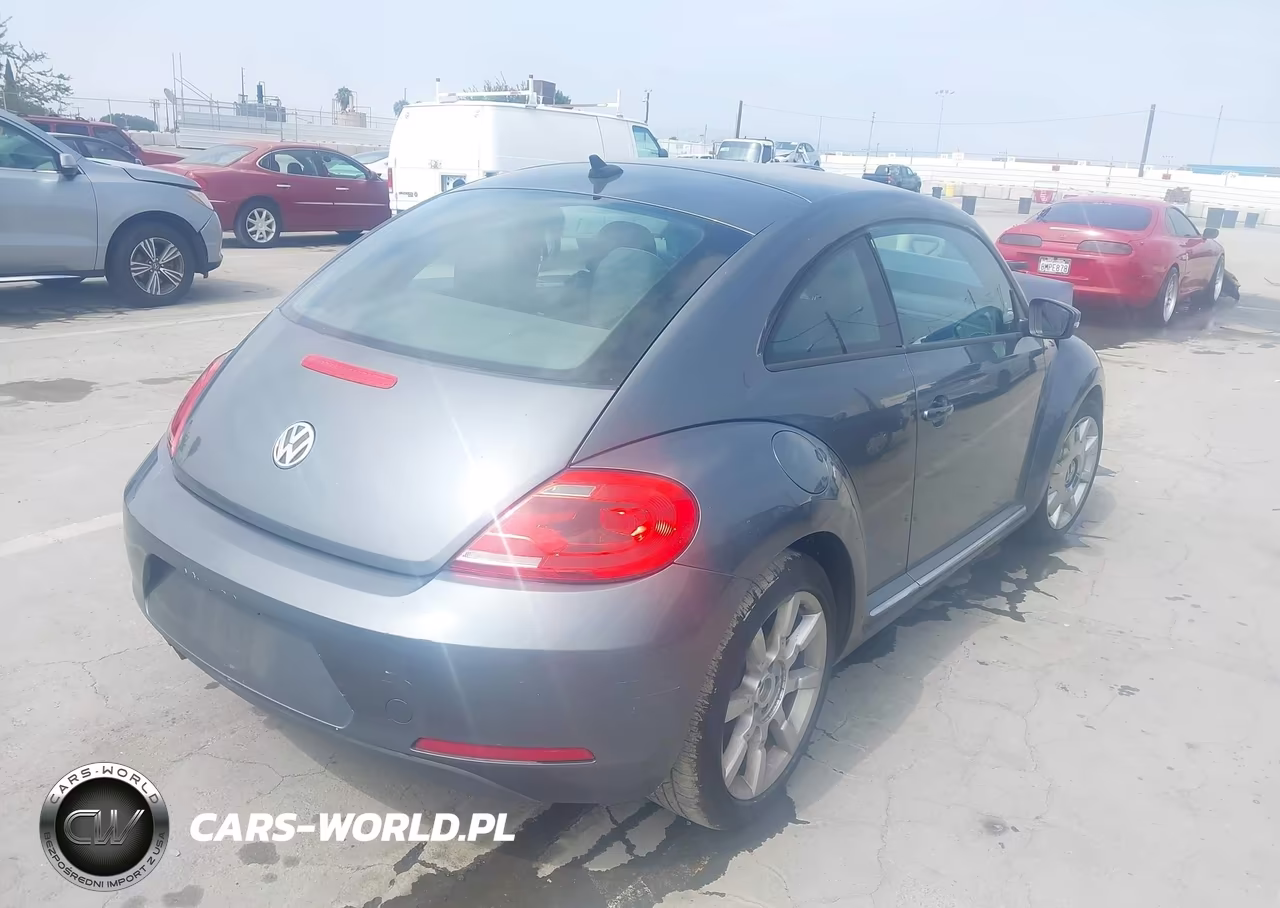 2012 Volkswagen Beetle 2.5L VIN:3VWJP7AT3CM660467 - 4