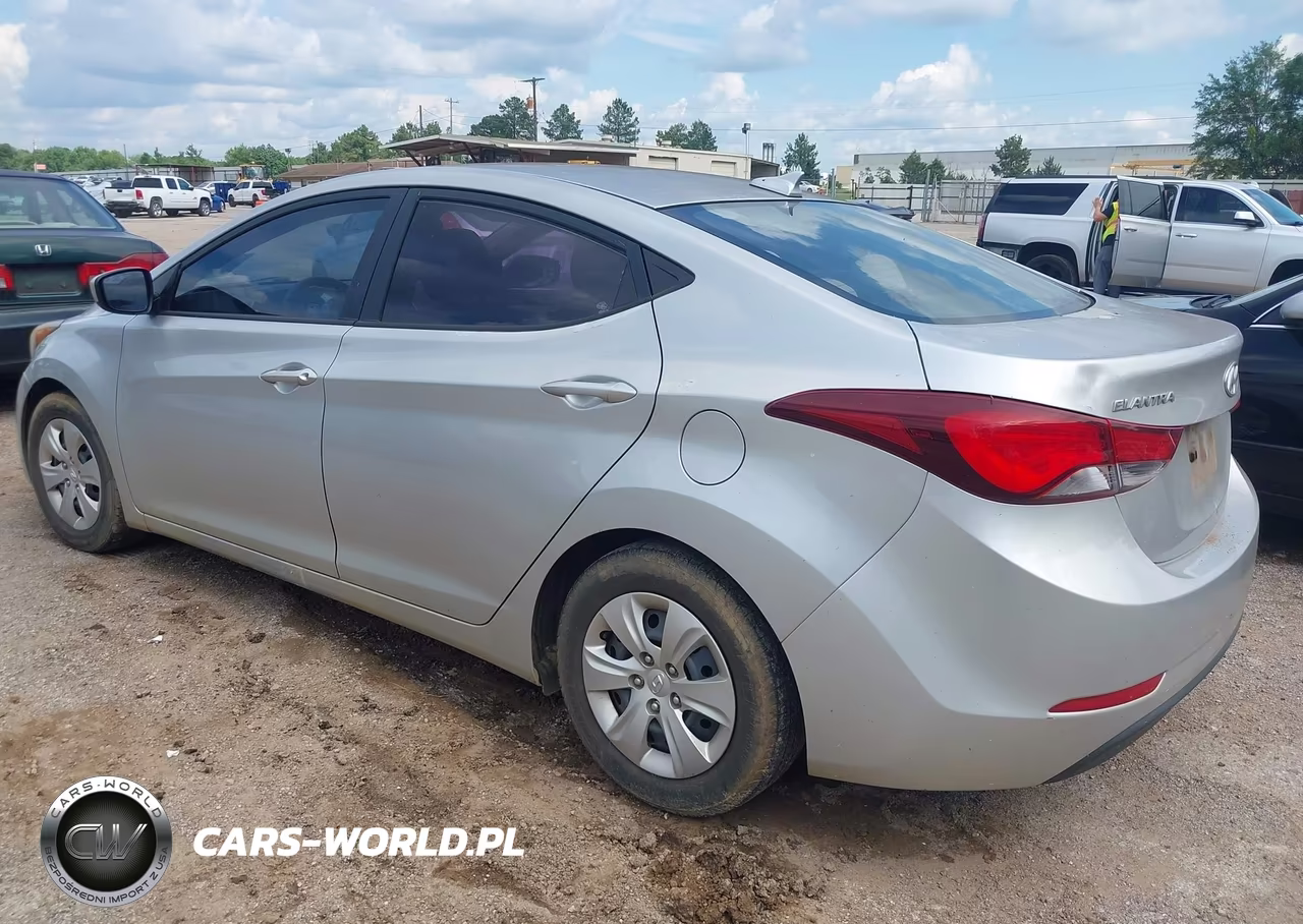 2016 Hyundai Elantra Se VIN:5NPDH4AE2GH730470 - 3