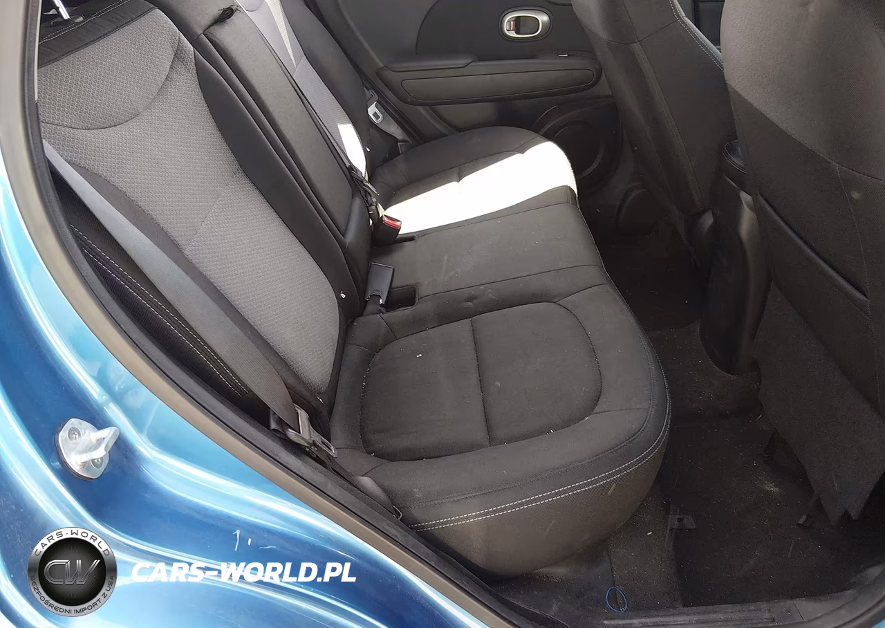 2019 Kia Soul + VIN:KNDJP3A52K7652821 - 8
