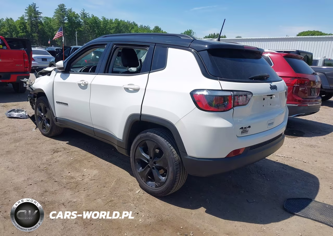 2020 Jeep Compass Altitude 4X4 VIN:3C4NJDBB7LT127893 - 3