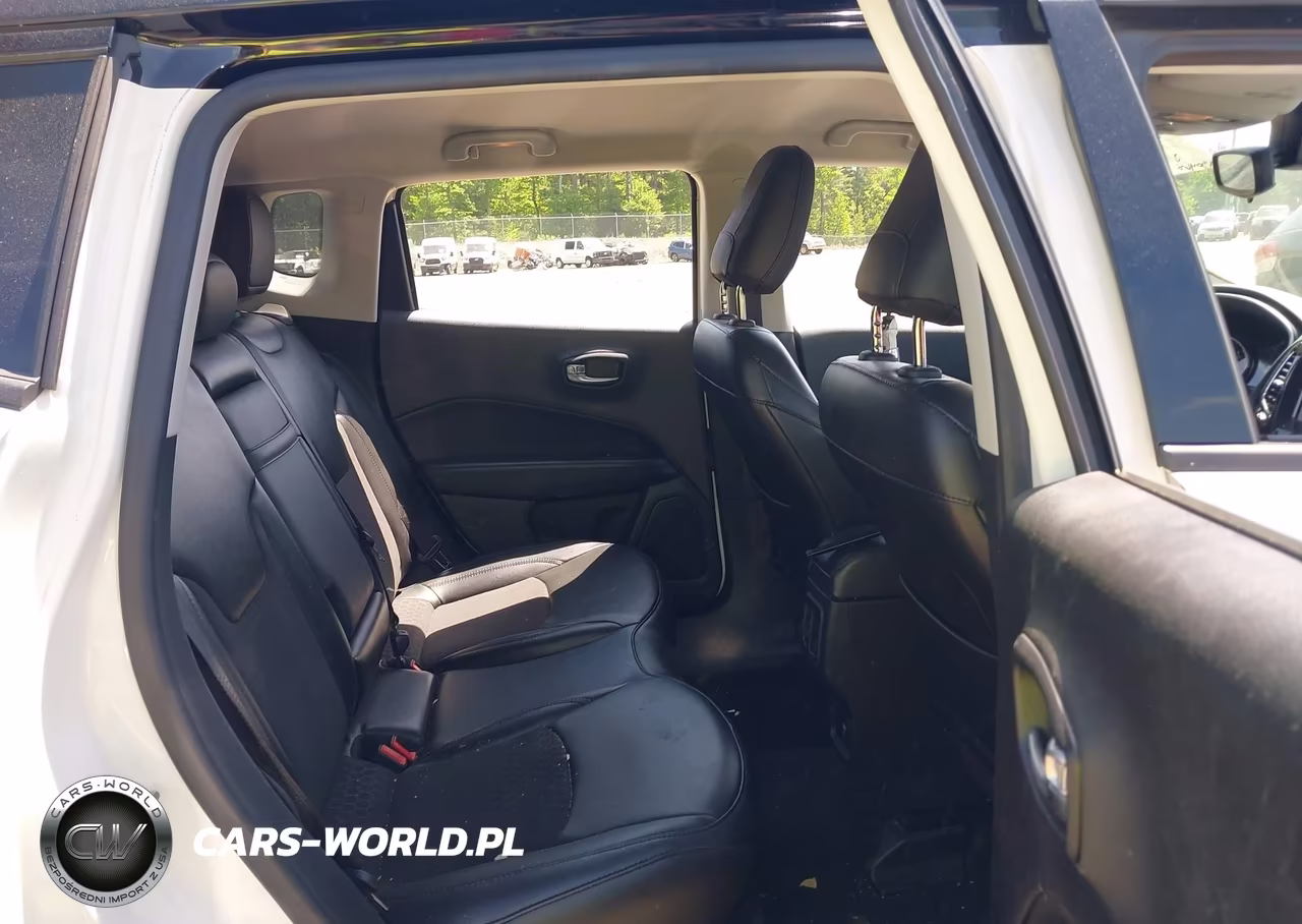 2020 Jeep Compass Altitude 4X4 VIN:3C4NJDBB7LT127893 - 8