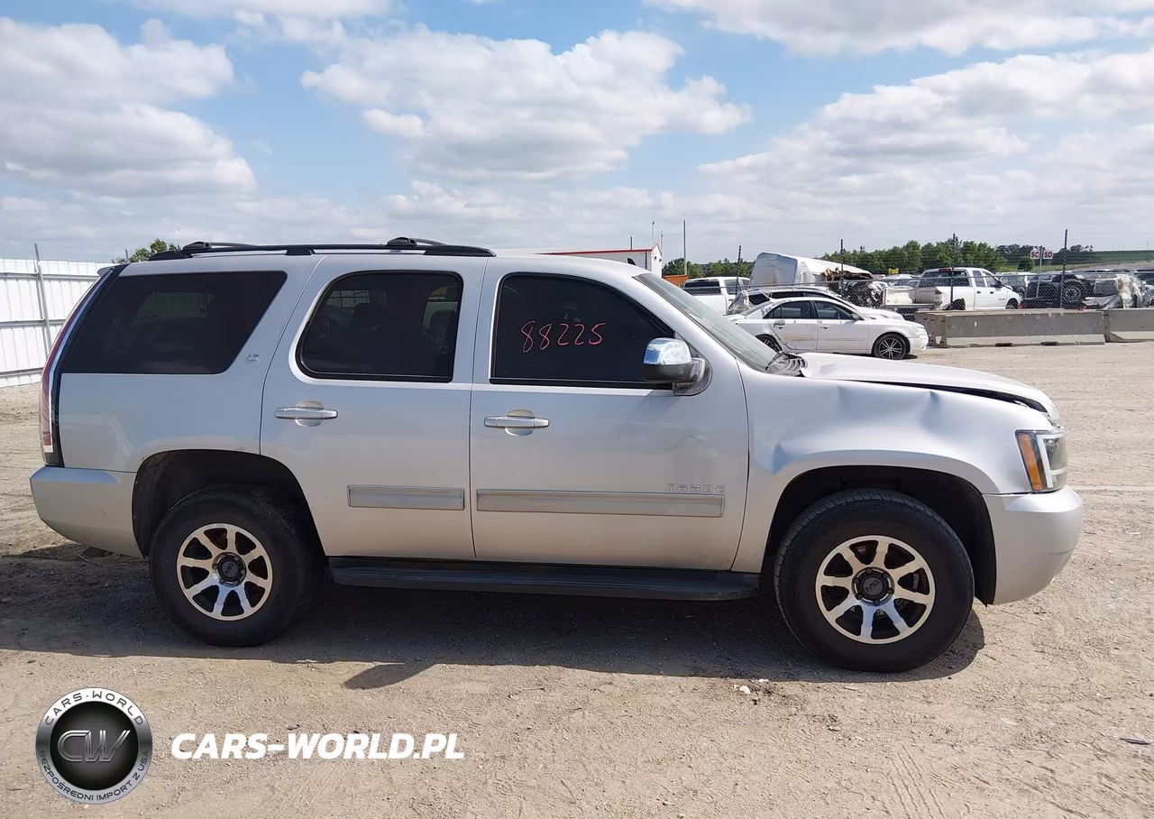 2010 Chevrolet Tahoe Lt VIN:1GNUKBE03AR274989 - 13