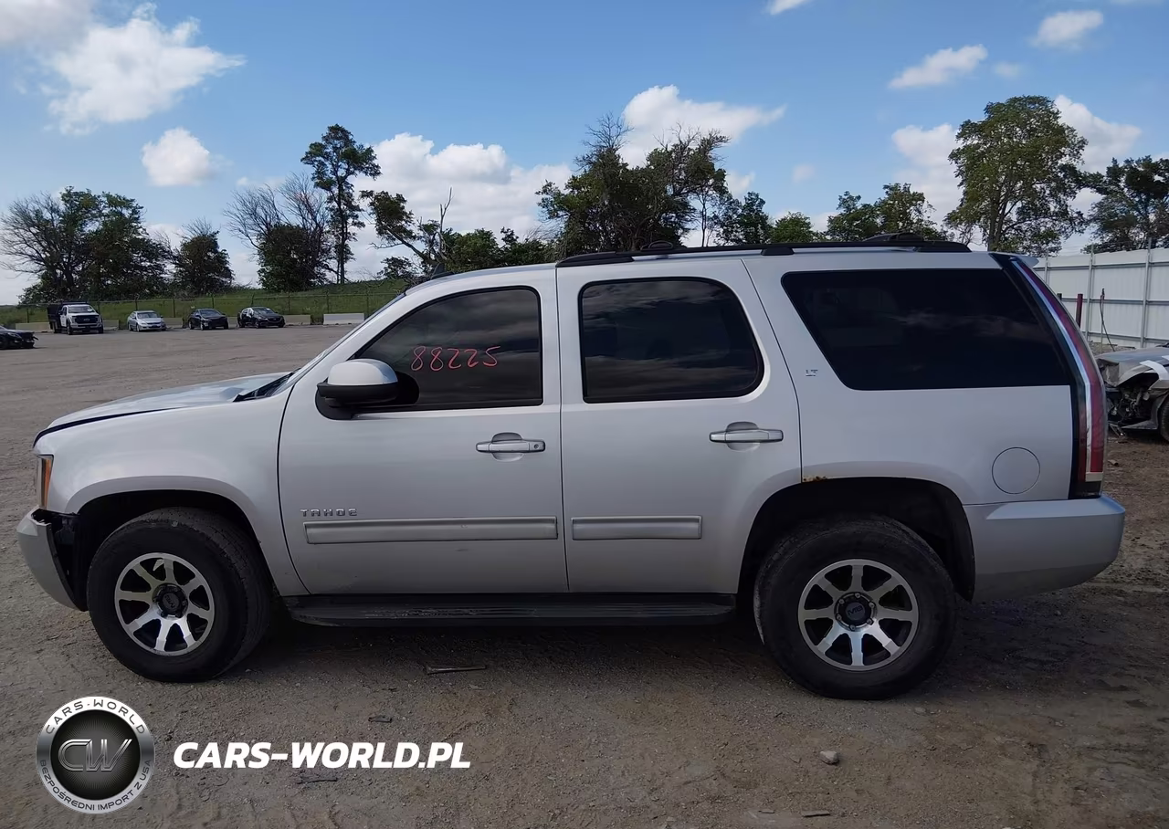 2010 Chevrolet Tahoe Lt VIN:1GNUKBE03AR274989 - 14
