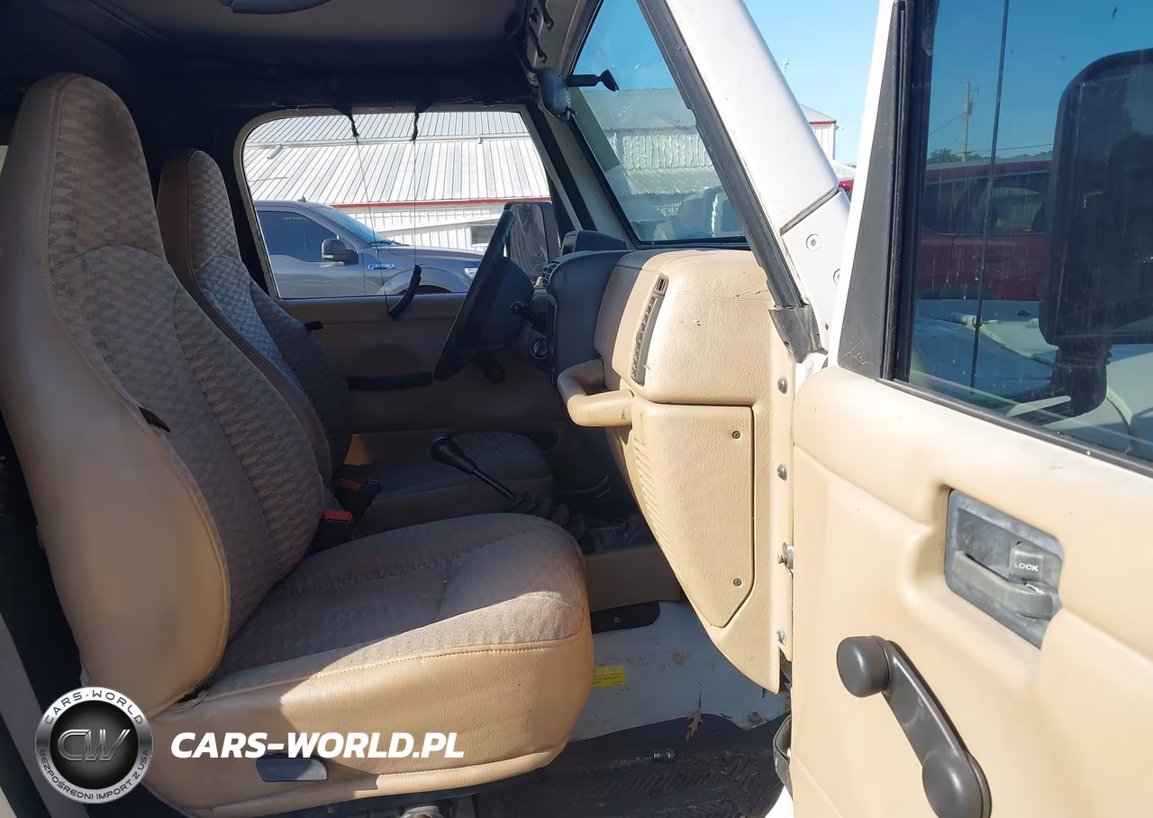 1999 Jeep Wrangler Sport VIN:1J4FY19S8XP472035 - 5